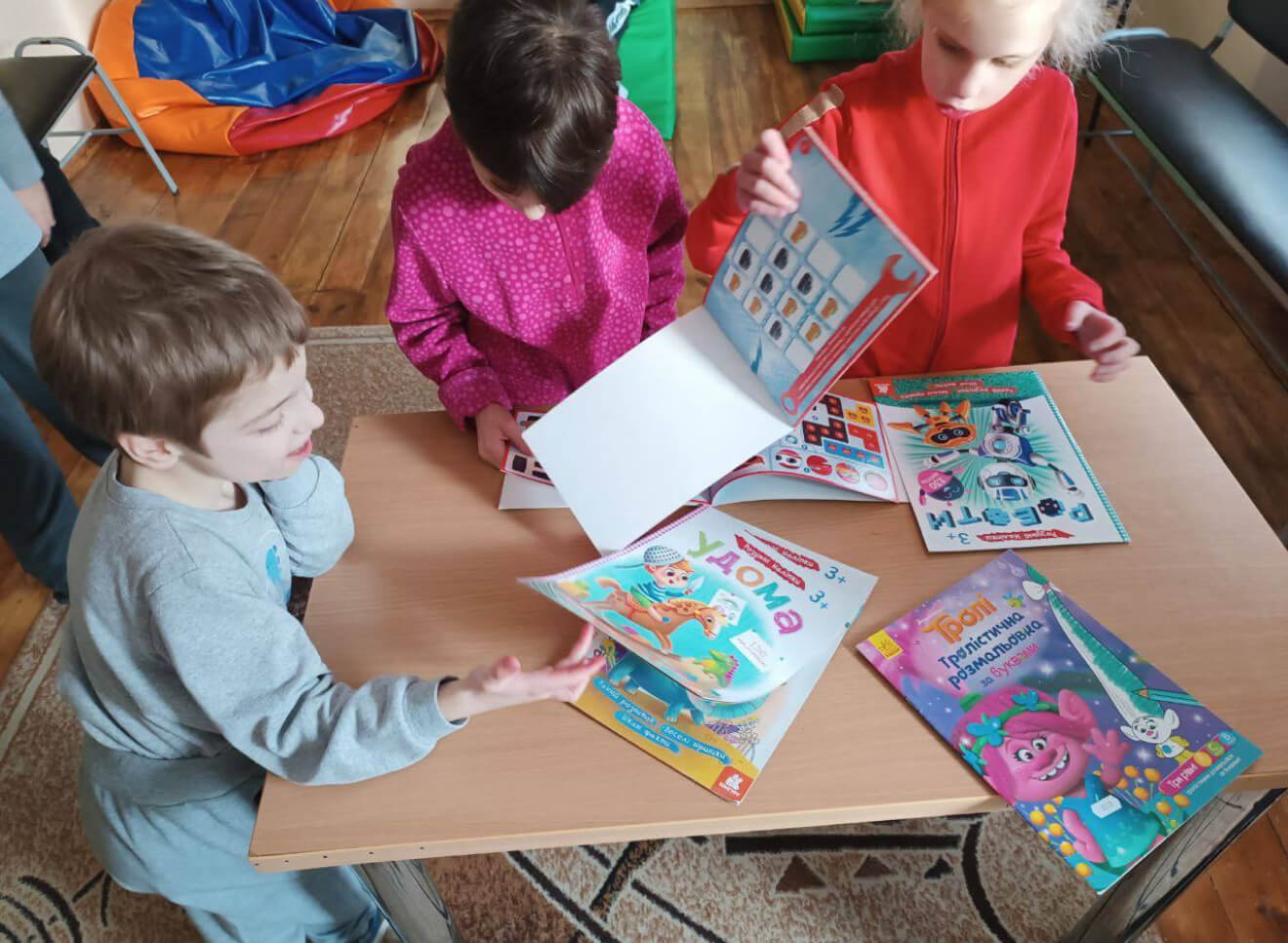 Humanitarian aid - Photo 5