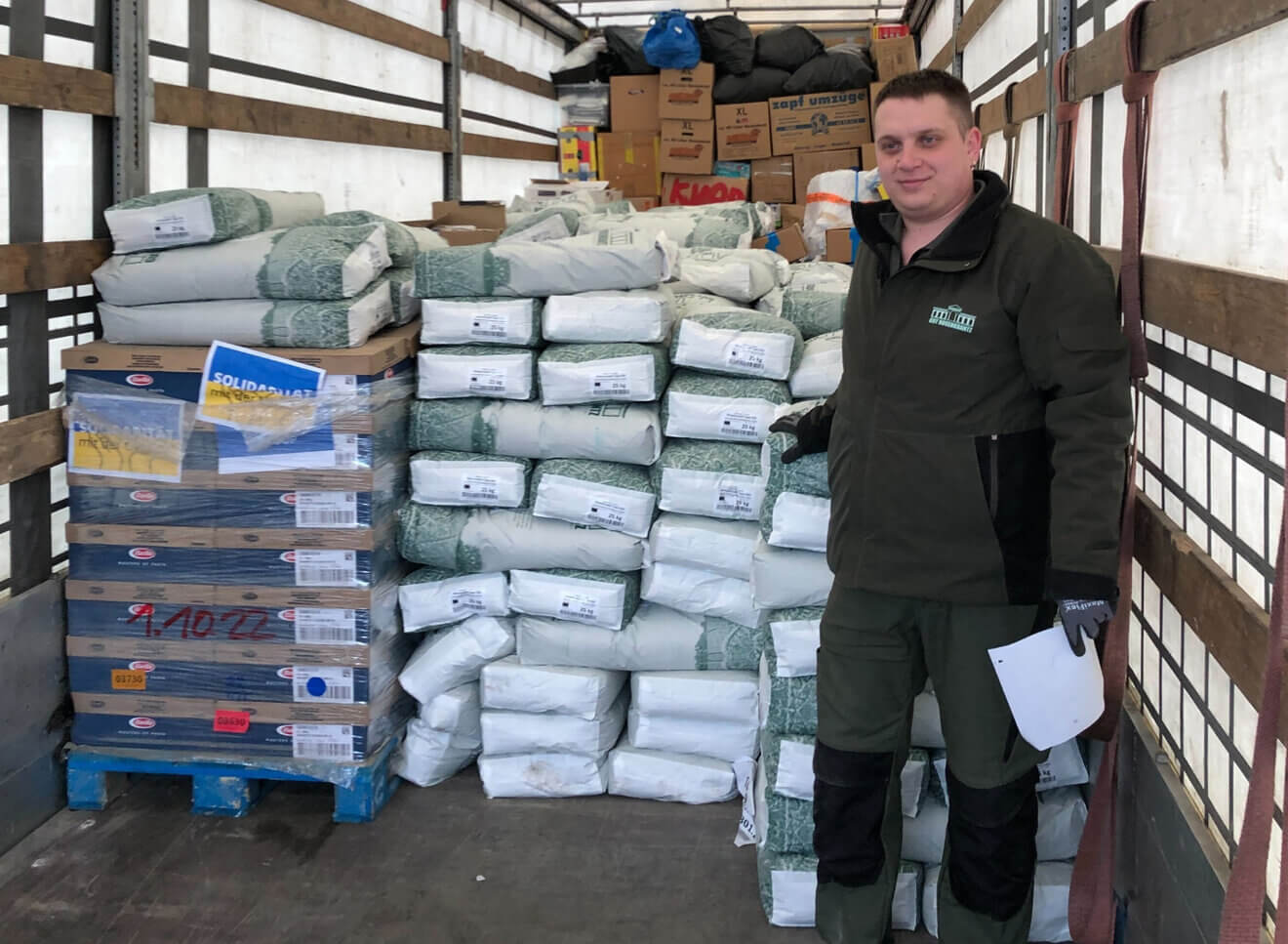 Humanitarian aid - Photo 4